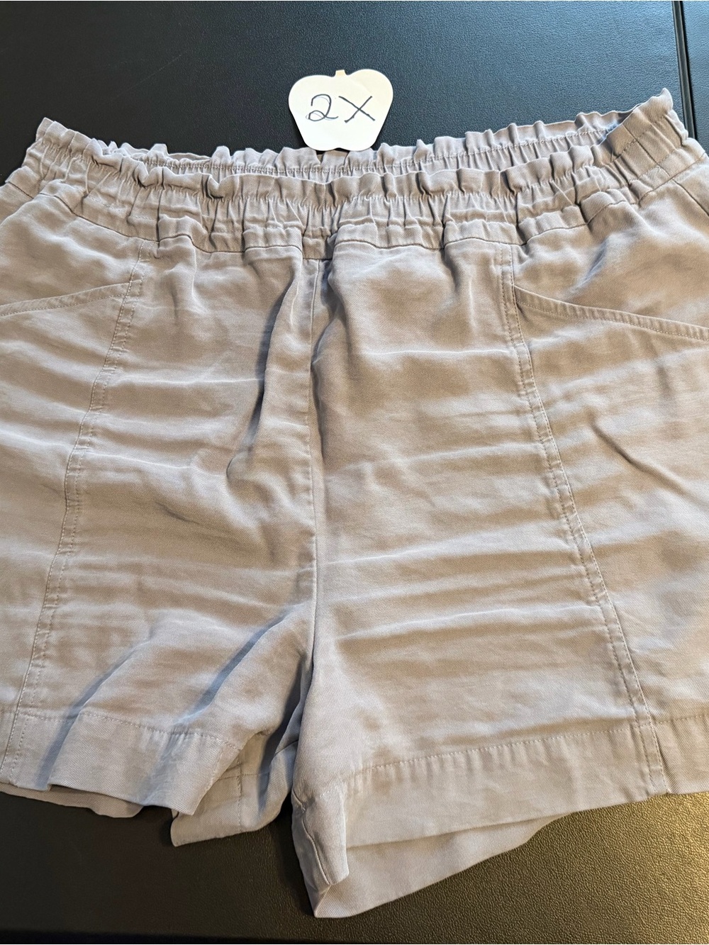 Simply Vera Vera Wang Light Gray High-Waist Elastic Shorts